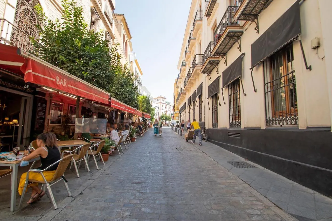 LOFT CON ENCANTO en Casa Palacio JUNTO CATEDRAL WIFI Sevilla 0*,