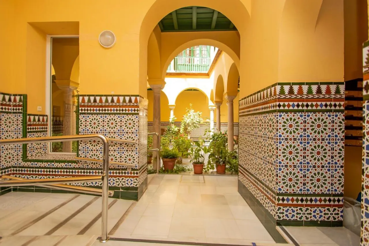 LOFT CON ENCANTO en Casa Palacio JUNTO CATEDRAL WIFI Sevilla
